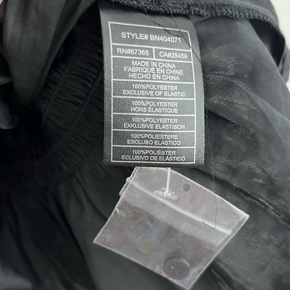 Steve Madden Pyper Washed-Satin Shirred-Yoke Peplum Top NWT - Picture 4 of 4